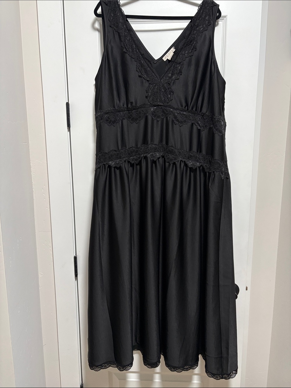 torrid Black Lace-Trim Maxi Dress